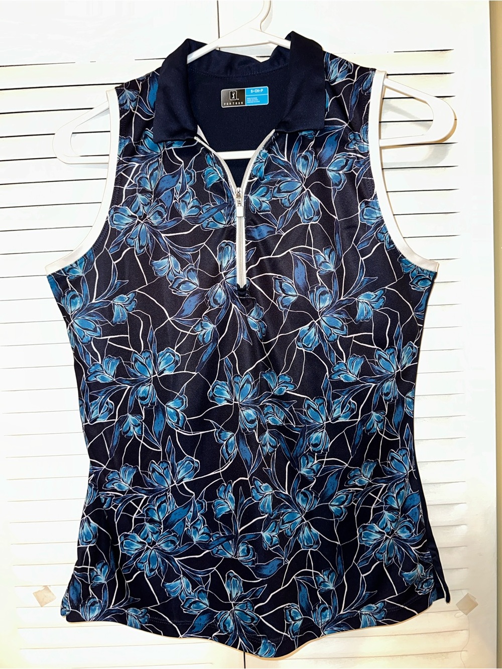 PGA TOUR Women's Floral Sleeveless Quarter-Zip Golf Polo Top — Size Small